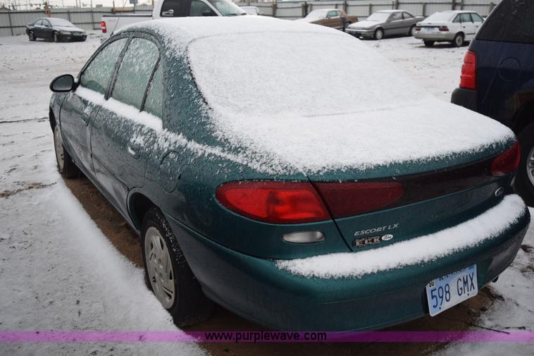 image for item I8568 1998 Ford Escort LX