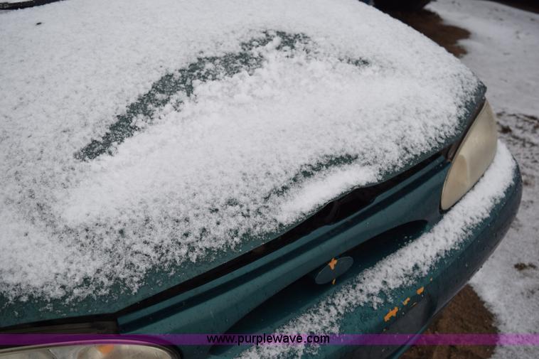 image for item I8568 1998 Ford Escort LX