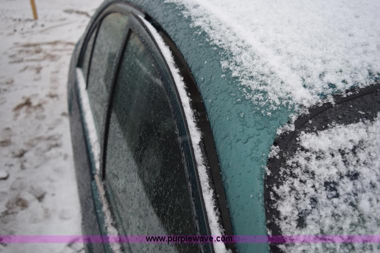 image for item I8568 1998 Ford Escort LX