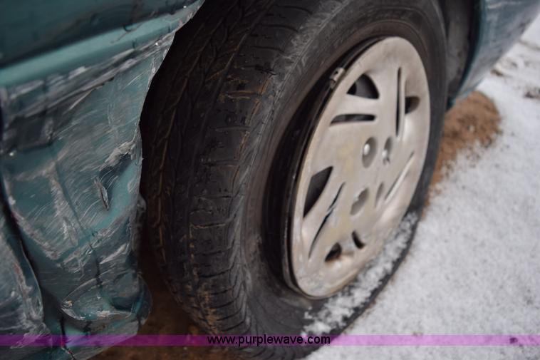 image for item I8568 1998 Ford Escort LX