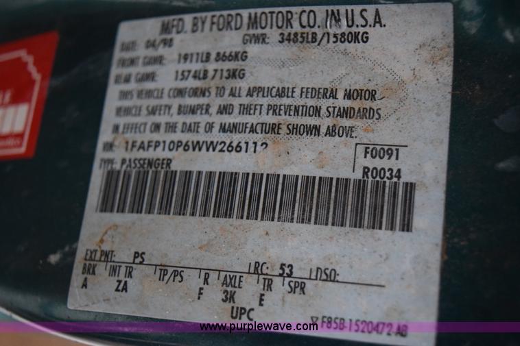 image for item I8568 1998 Ford Escort LX