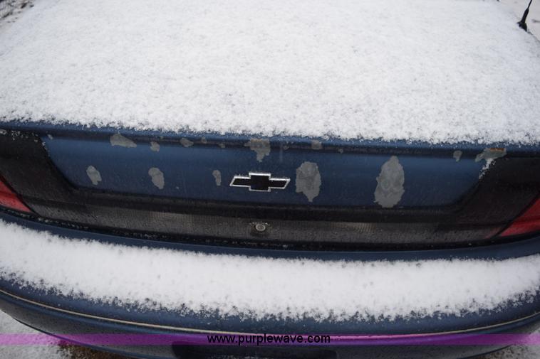 image for item I8569 1995 Chevrolet Lumina LS