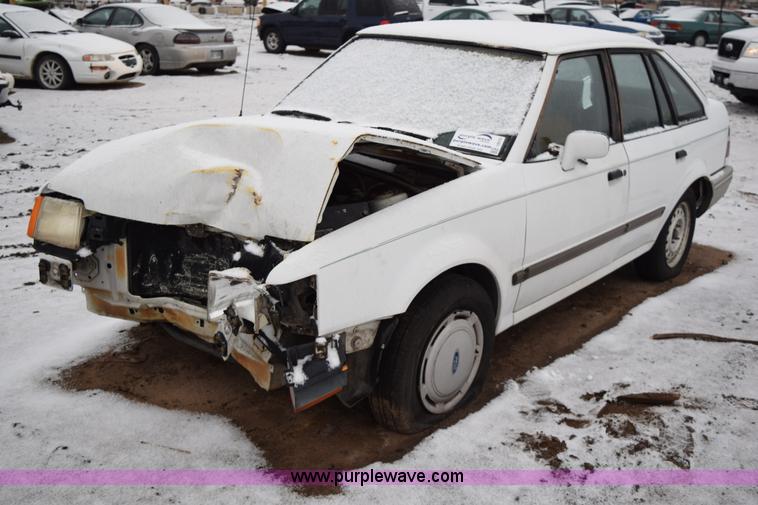 image for item I8570 1989 Ford Escort LX