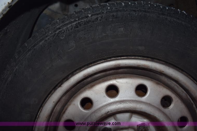 image for item I8570 1989 Ford Escort LX