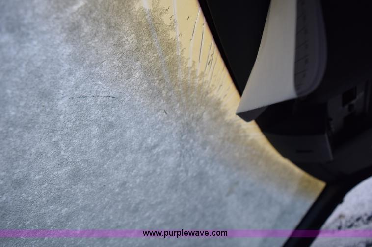 image for item I8570 1989 Ford Escort LX