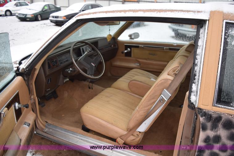 image for item I8571 1982 Oldsmobile Cutlass Supreme