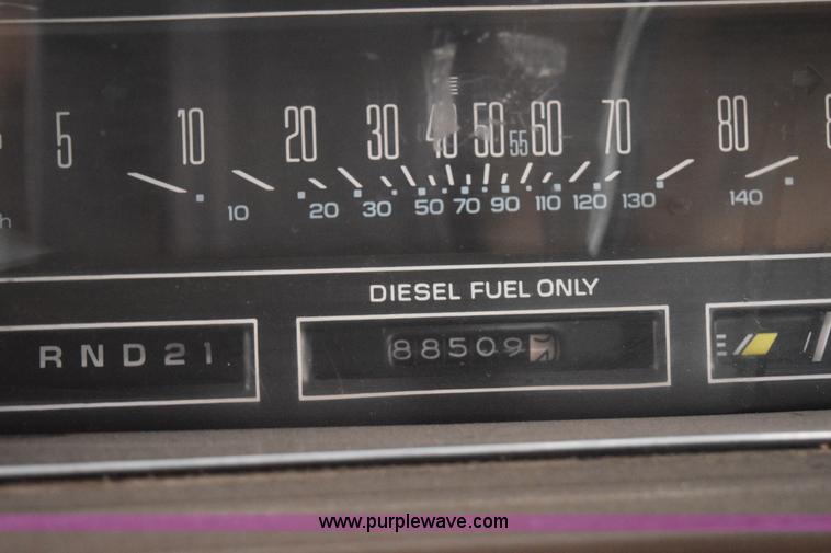 image for item I8571 1982 Oldsmobile Cutlass Supreme