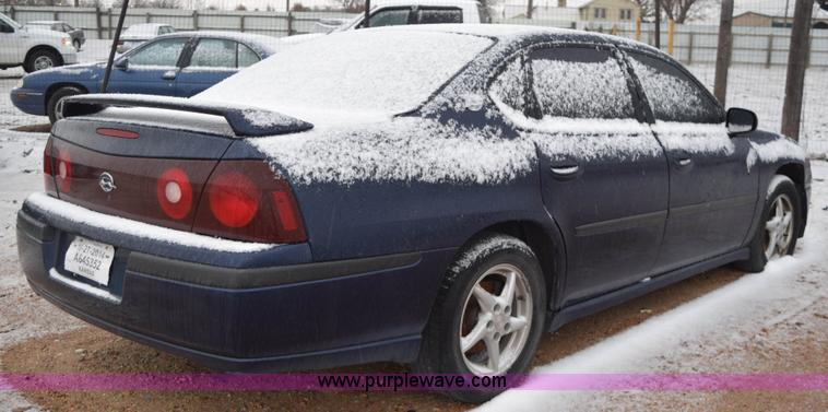 image for item I8572 2000 Chevrolet Impala LS