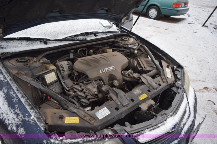 image for item I8572 2000 Chevrolet Impala LS