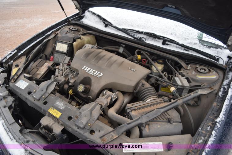 image for item I8572 2000 Chevrolet Impala LS