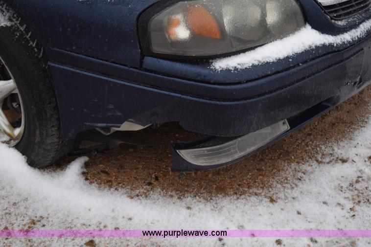 image for item I8572 2000 Chevrolet Impala LS