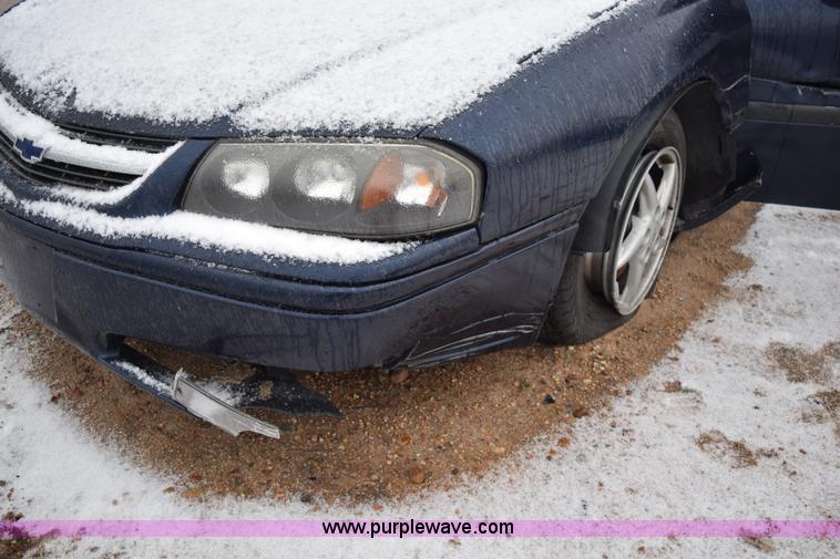 image for item I8572 2000 Chevrolet Impala LS