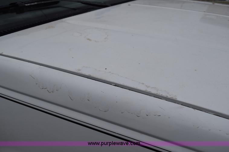 image for item I8574 1992 GMC Sierra 1500 pickup truck