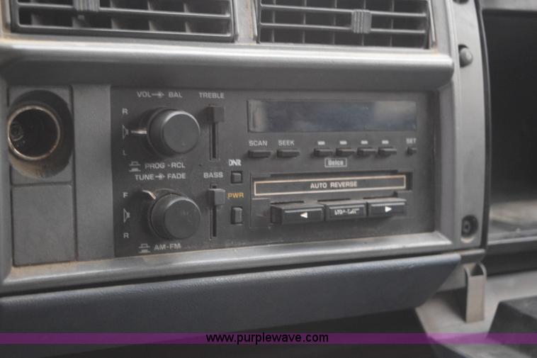 image for item I8575 1988 Chevrolet S10 Ext. Cab pickup truck