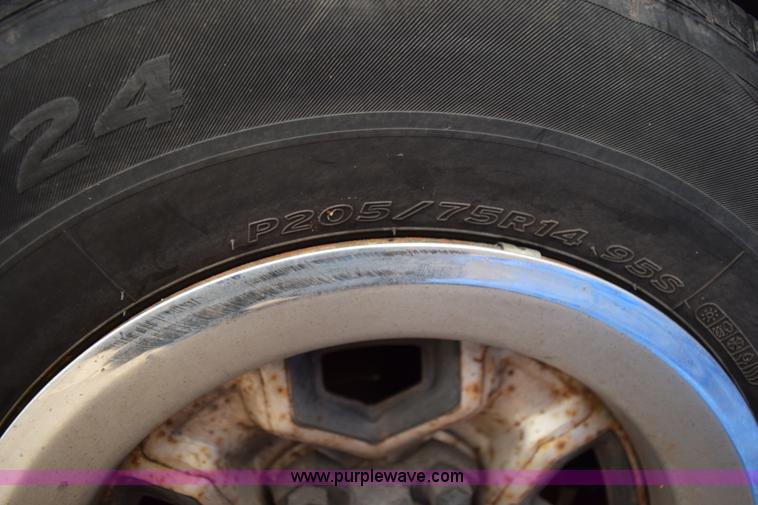 image for item I8575 1988 Chevrolet S10 Ext. Cab pickup truck