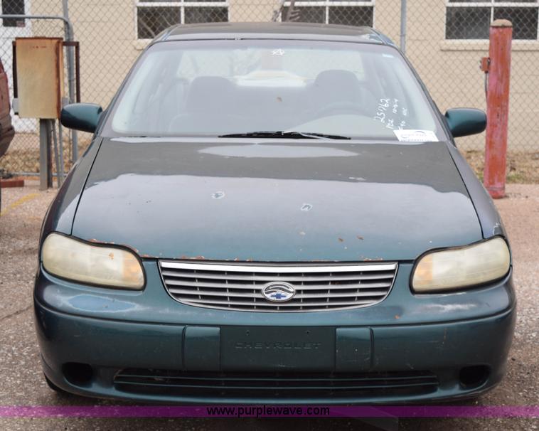 image for item I8578 1998 Chevrolet Malibu