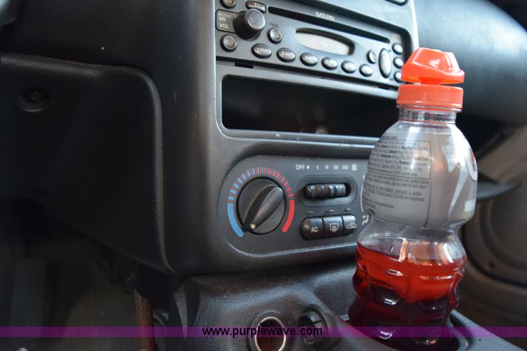 image for item I8614 2000 Saturn SL