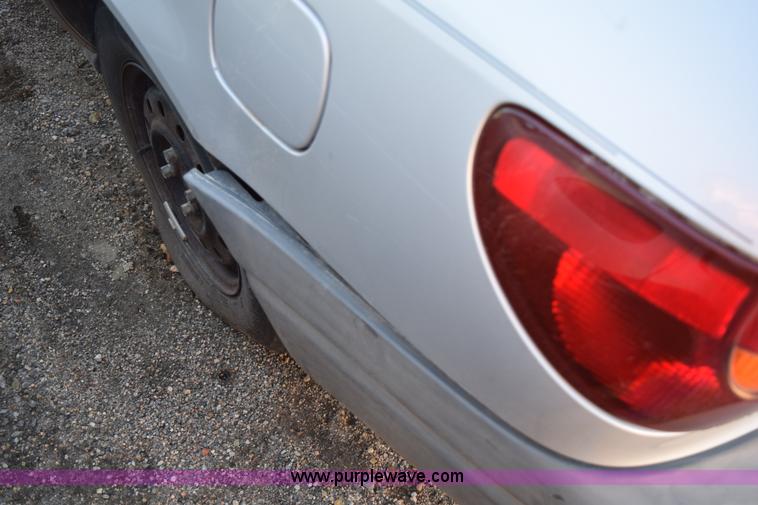 image for item I8614 2000 Saturn SL