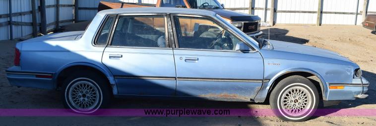 image for item I8617 1988 Oldsmobile Cutlass Ciera