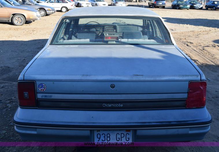 image for item I8617 1988 Oldsmobile Cutlass Ciera