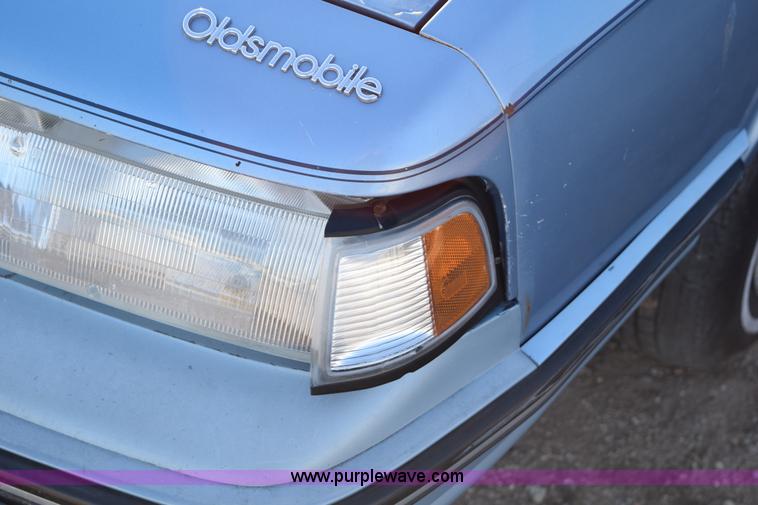 image for item I8617 1988 Oldsmobile Cutlass Ciera