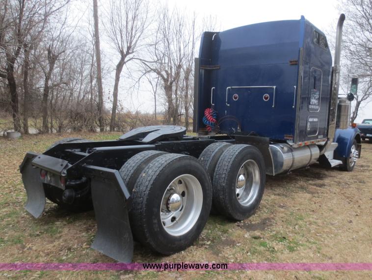 image for item D2238 1996 Kenworth W900L semi truck
