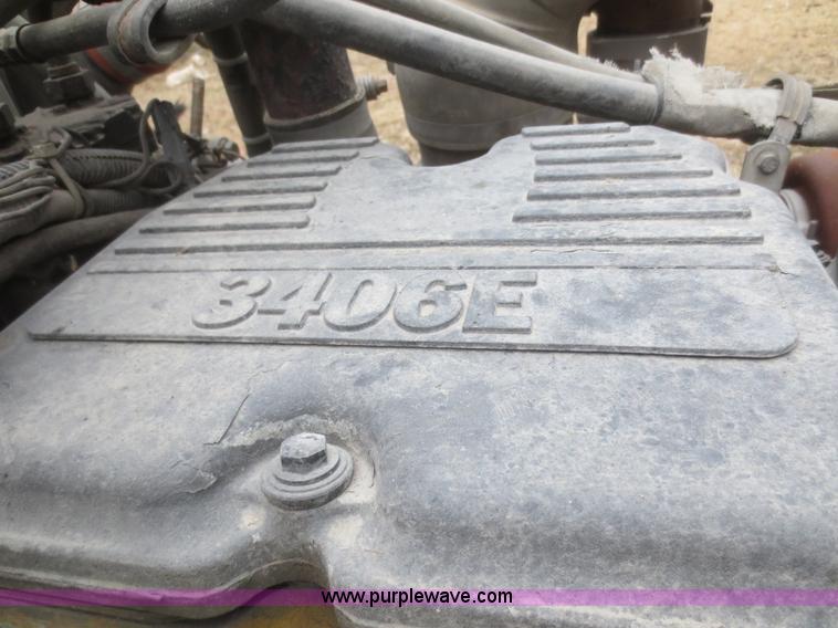 image for item D2238 1996 Kenworth W900L semi truck