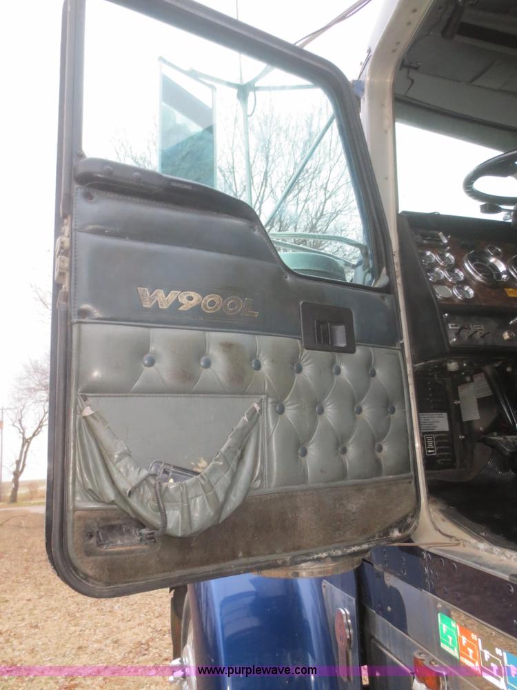 image for item D2238 1996 Kenworth W900L semi truck