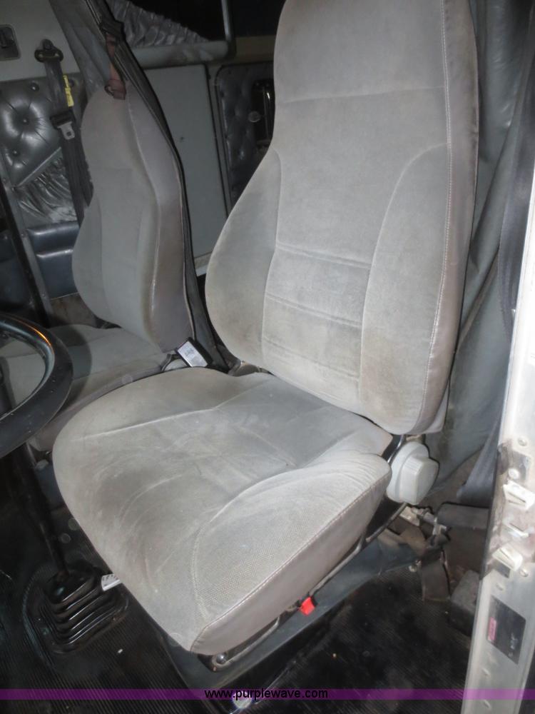 image for item D2238 1996 Kenworth W900L semi truck