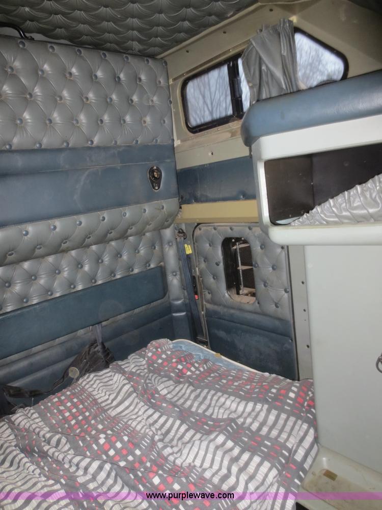 image for item D2238 1996 Kenworth W900L semi truck