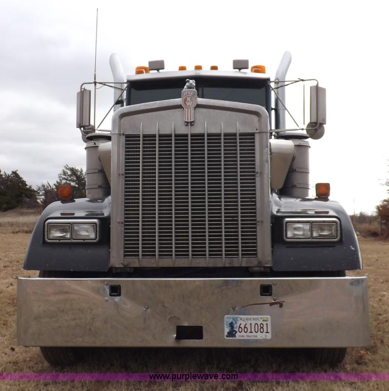 image for item K3110 1996 Kenworth W900 semi truck