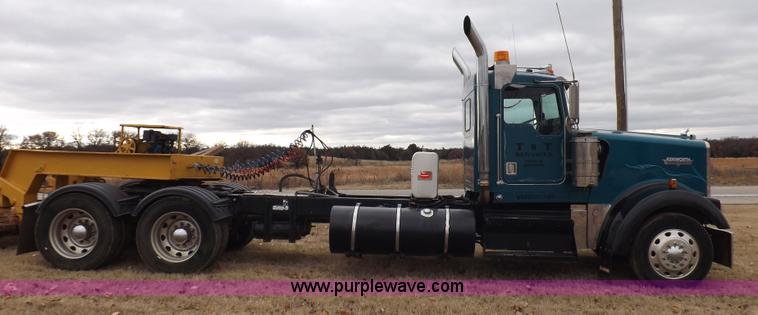 image for item K3110 1996 Kenworth W900 semi truck