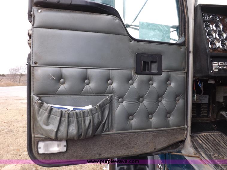 image for item K3110 1996 Kenworth W900 semi truck