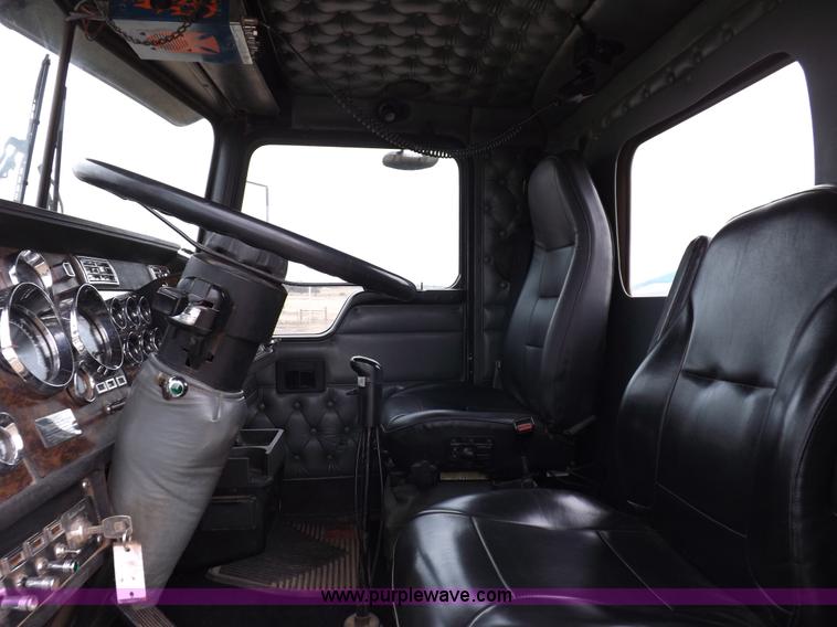 image for item K3110 1996 Kenworth W900 semi truck