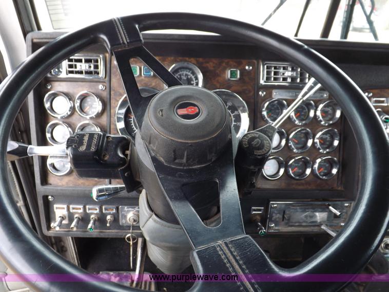 image for item K3110 1996 Kenworth W900 semi truck
