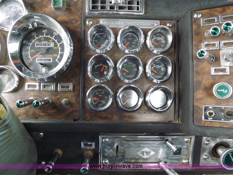 image for item K3110 1996 Kenworth W900 semi truck