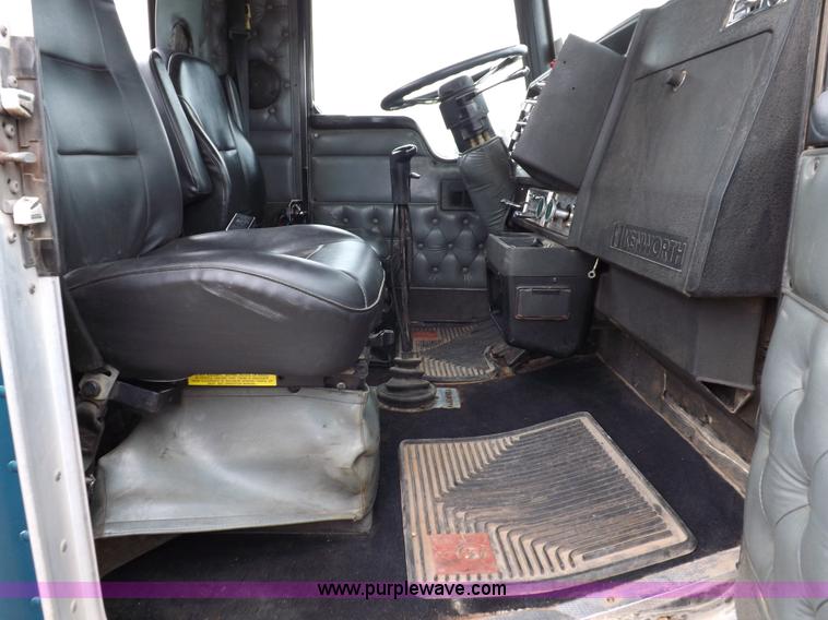 image for item K3110 1996 Kenworth W900 semi truck
