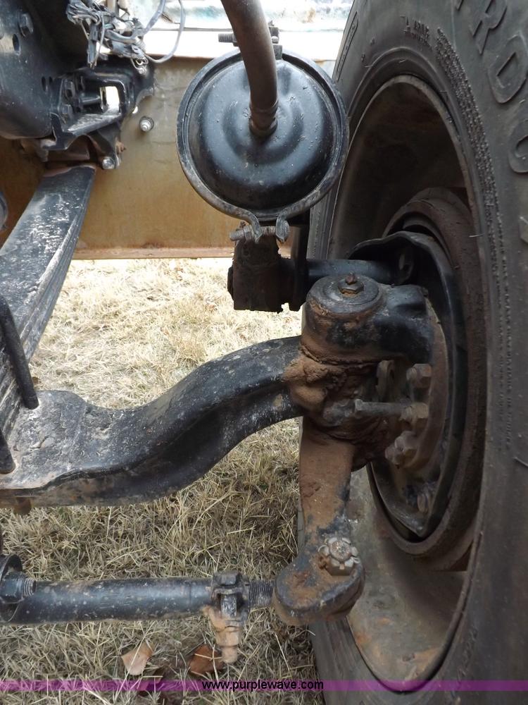 image for item K3110 1996 Kenworth W900 semi truck