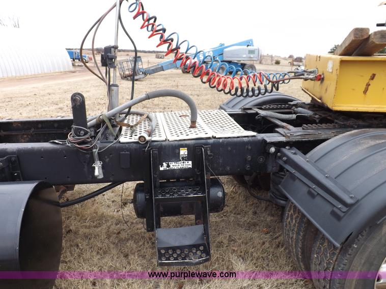 image for item K3110 1996 Kenworth W900 semi truck