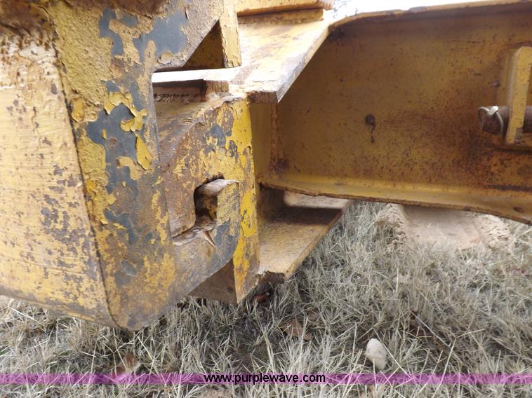 image for item K3111 1980 Performance 50 ton lowboy detachable triple axle trailer