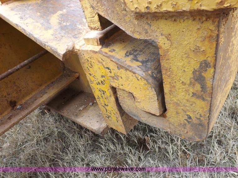 image for item K3111 1980 Performance 50 ton lowboy detachable triple axle trailer