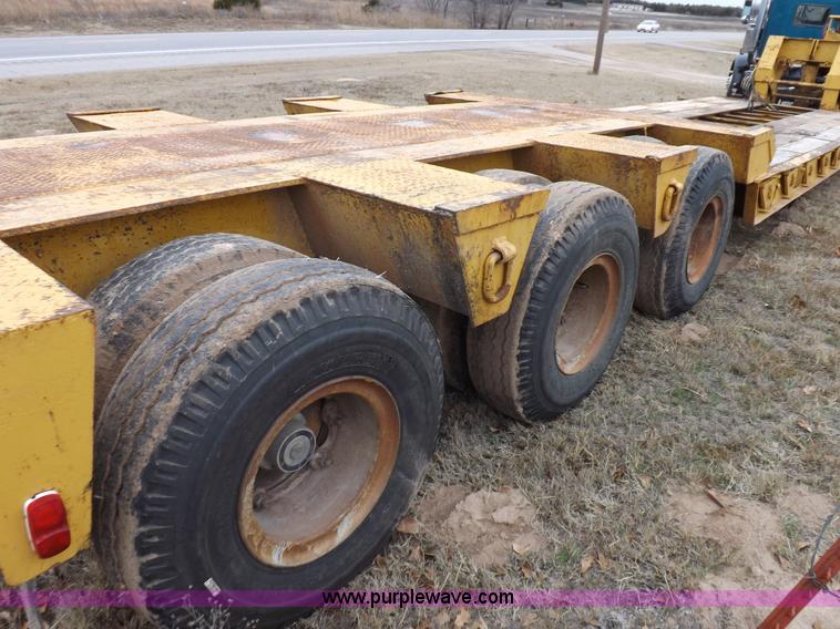 image for item K3111 1980 Performance 50 ton lowboy detachable triple axle trailer