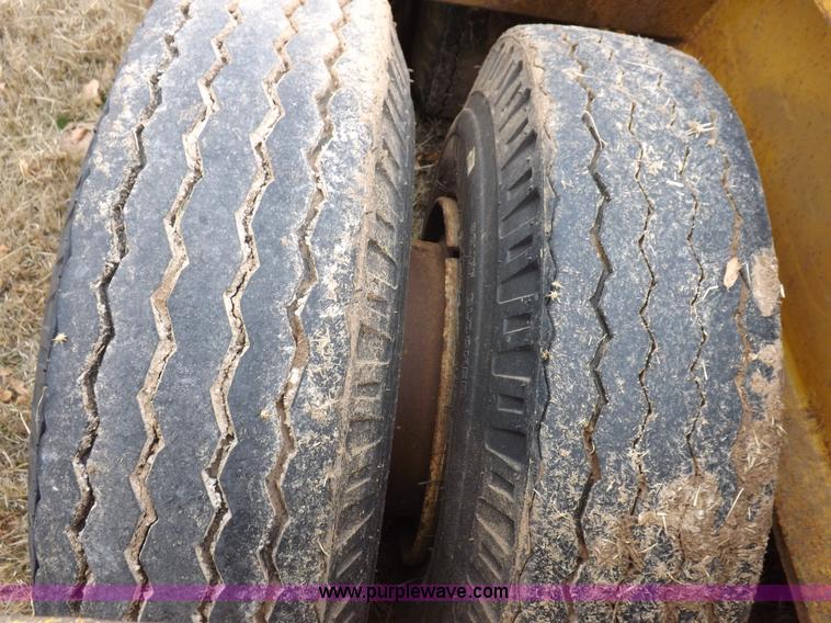 image for item K3111 1980 Performance 50 ton lowboy detachable triple axle trailer