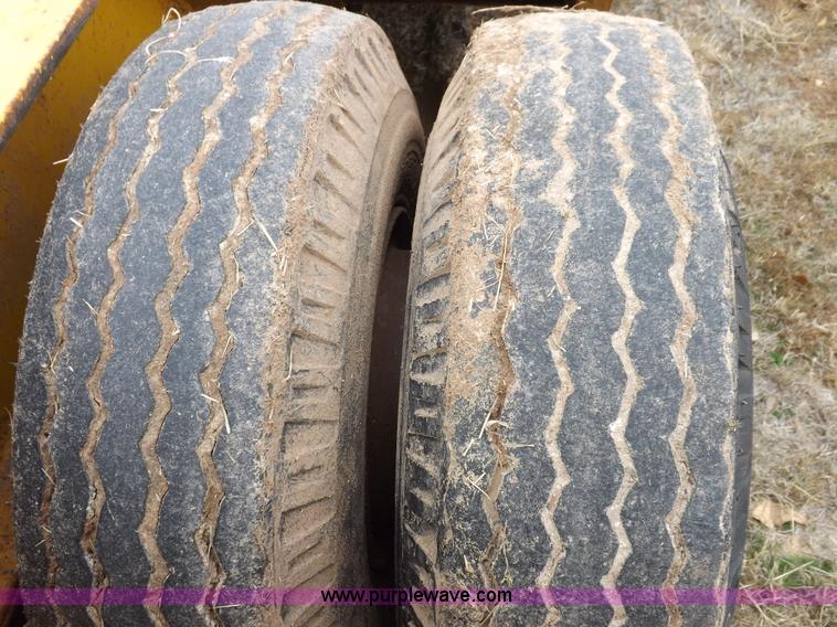 image for item K3111 1980 Performance 50 ton lowboy detachable triple axle trailer