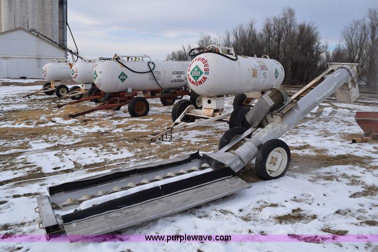 image for item BB9735 Speed King under car fertilizer conveyor
