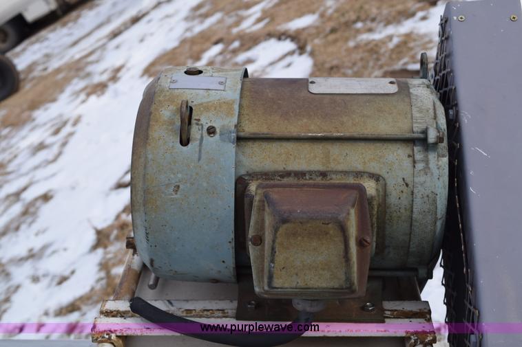 image for item BB9735 Speed King under car fertilizer conveyor