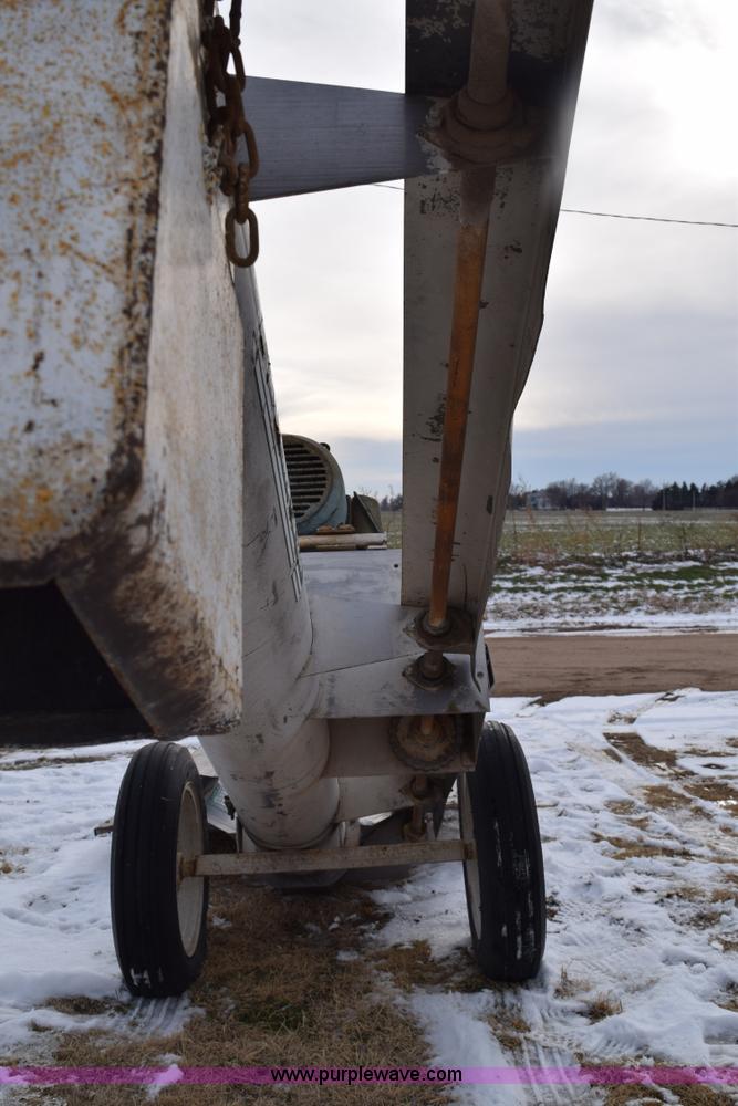 image for item BB9735 Speed King under car fertilizer conveyor