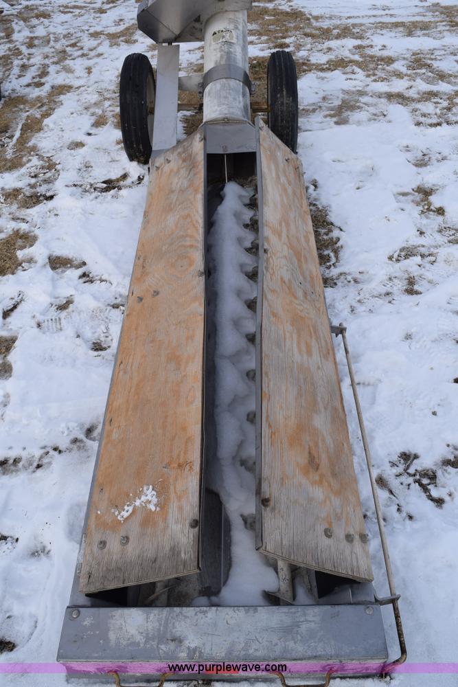 image for item BB9735 Speed King under car fertilizer conveyor