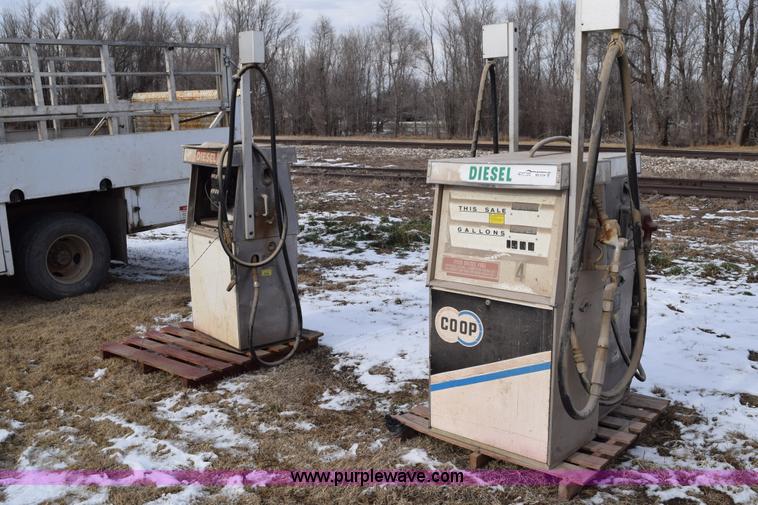 image for item BB9738 (3) gas pumps