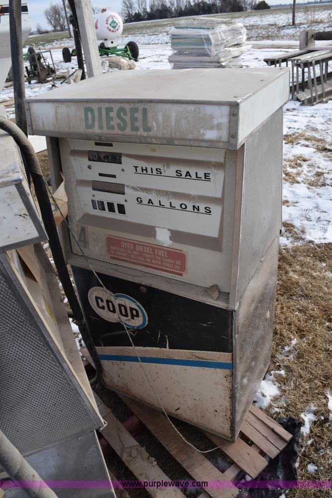 image for item BB9738 (3) gas pumps